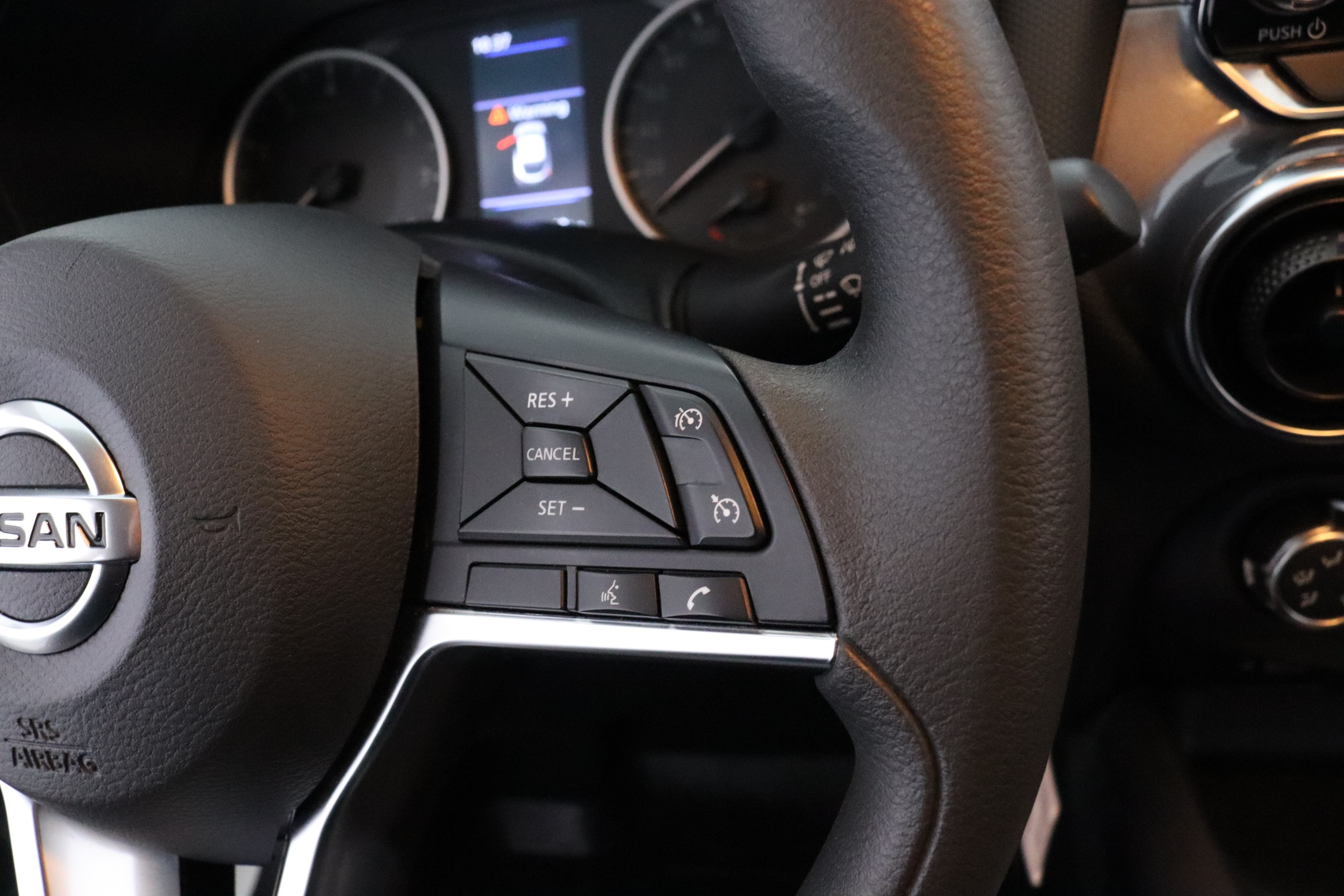 NISSAN Juke 19