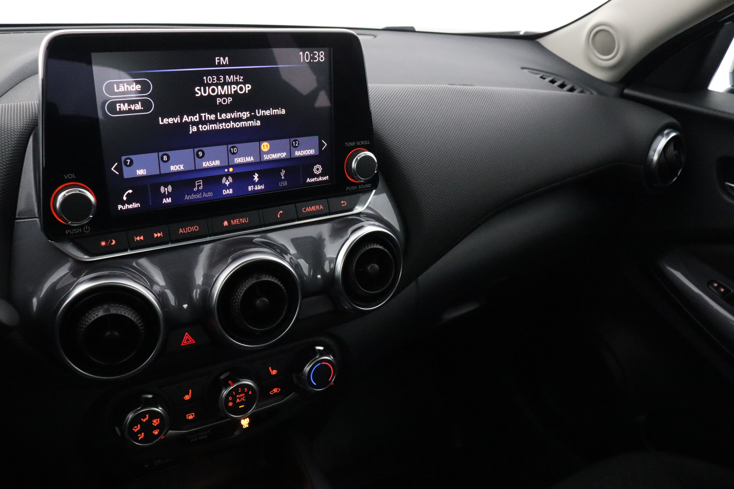 NISSAN Juke 21