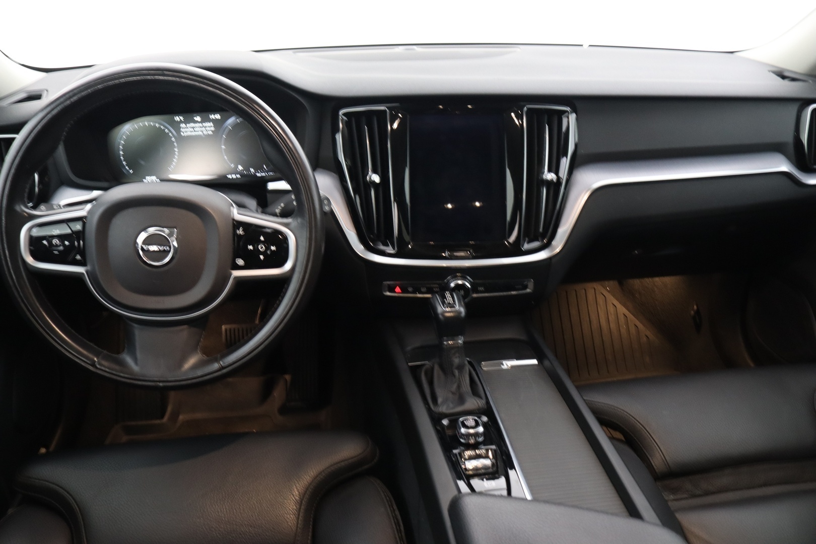 VOLVO V60 Cross Country 2019
