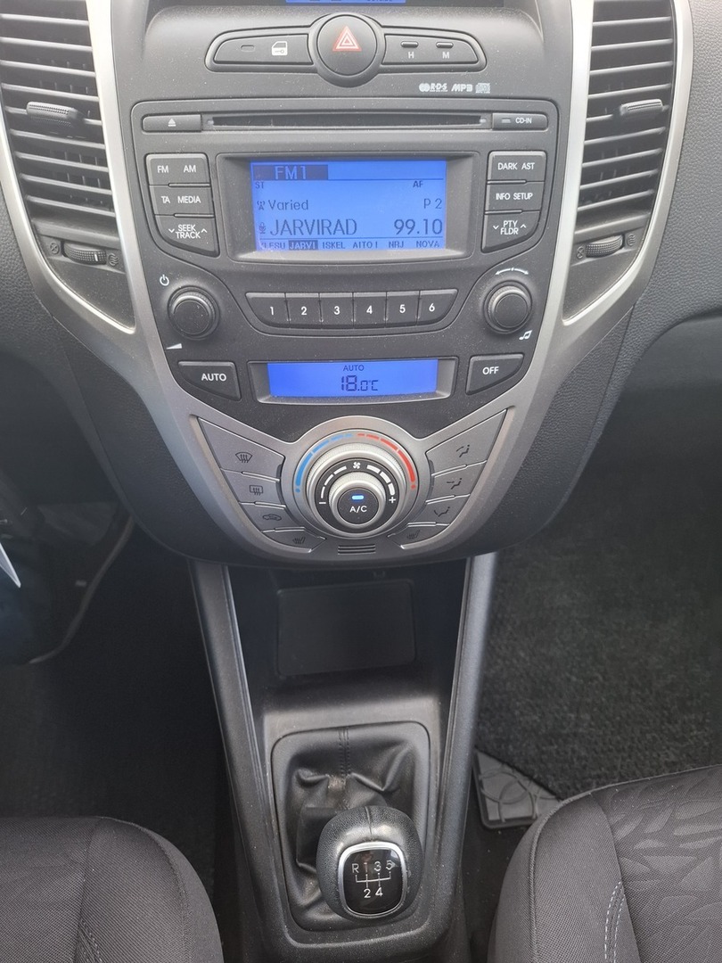 HYUNDAI ix20 2012