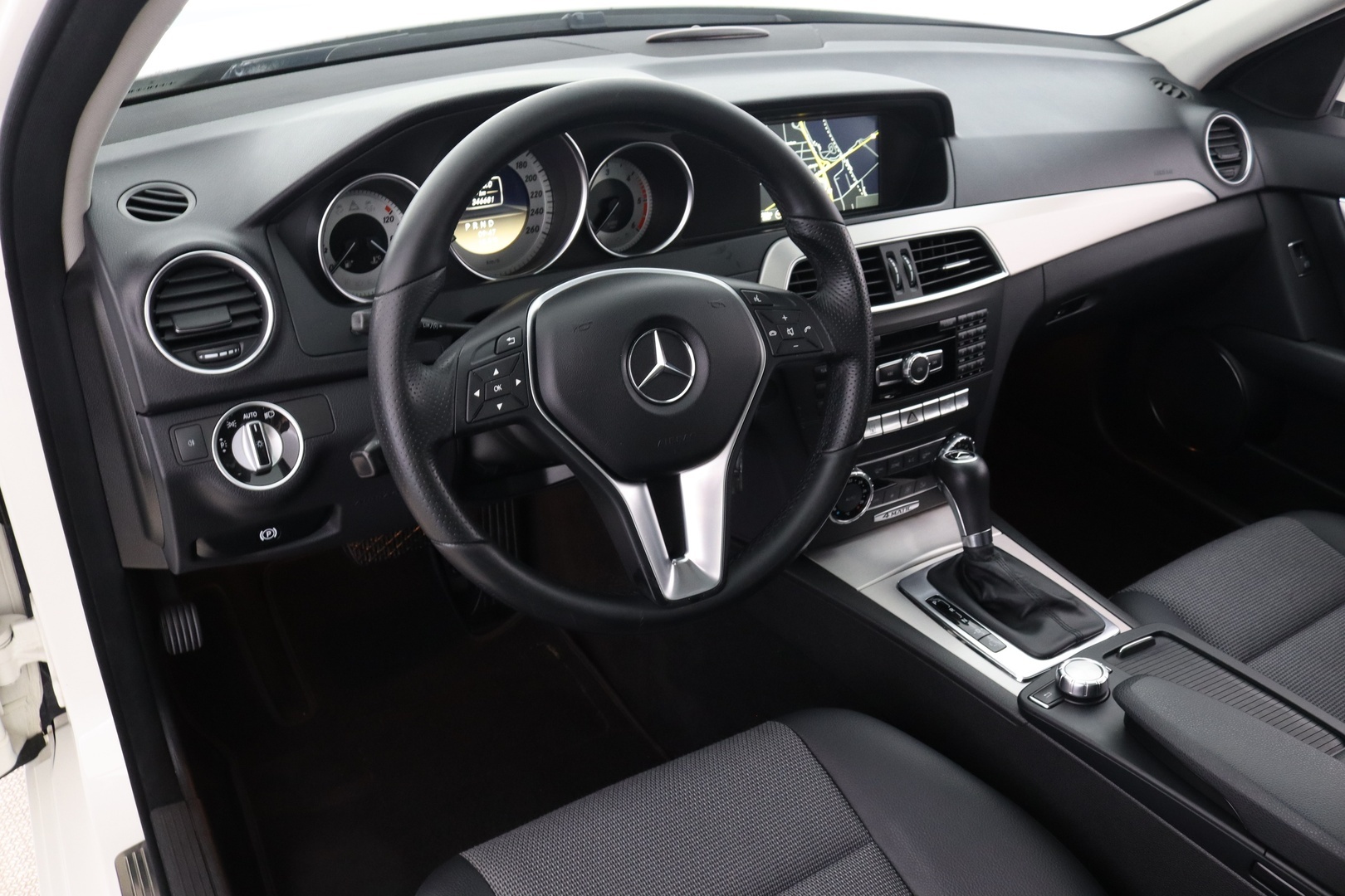 MERCEDES-BENZ C 13