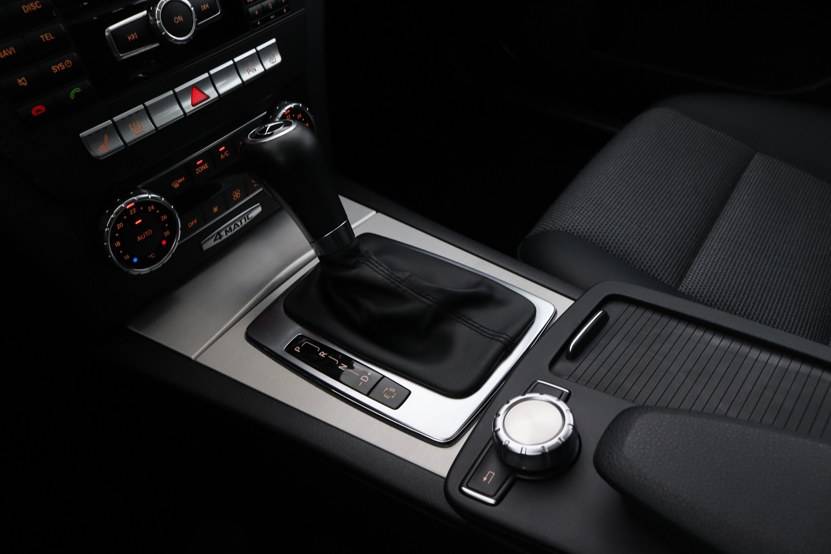 MERCEDES-BENZ C 29