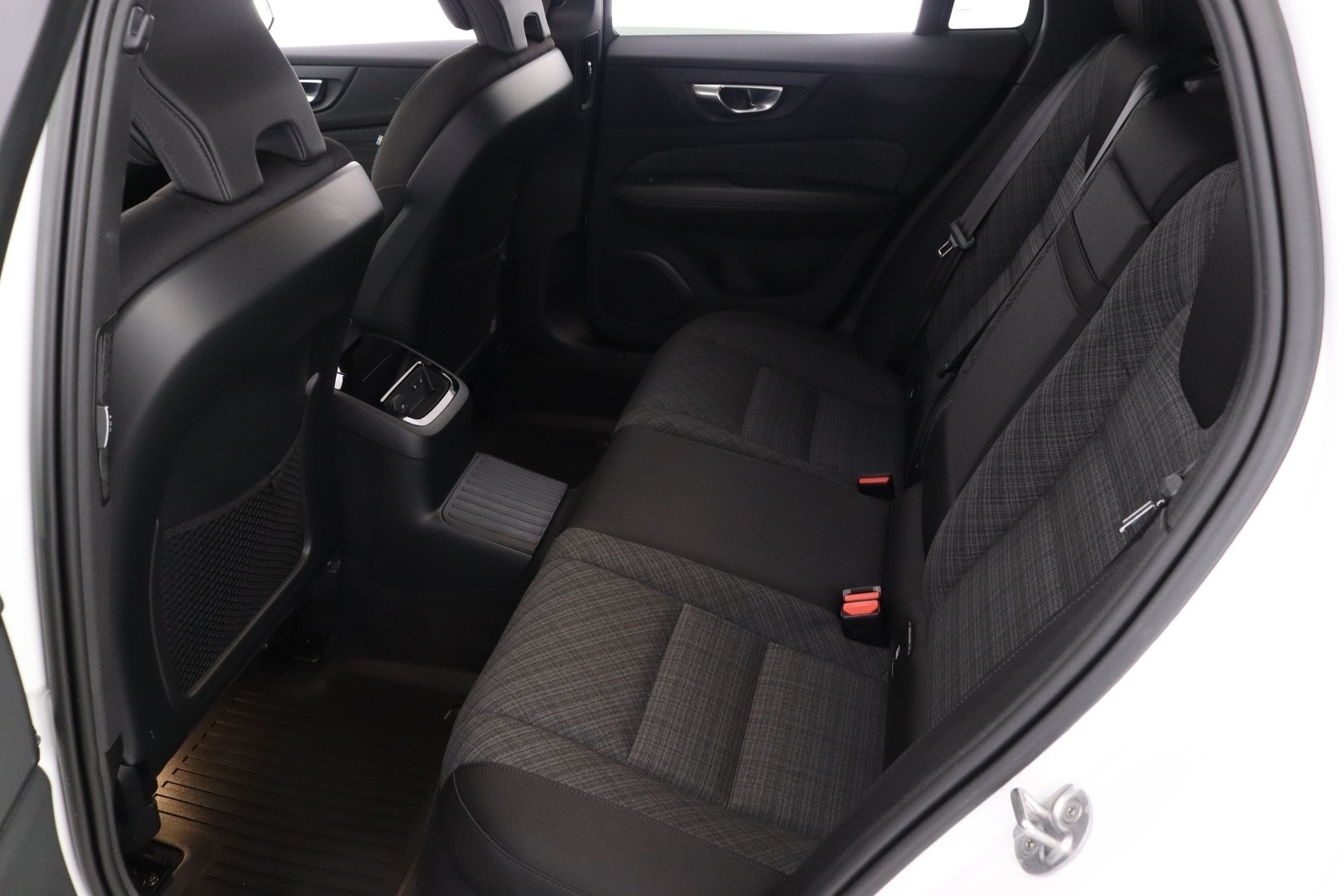 VOLVO V60 16