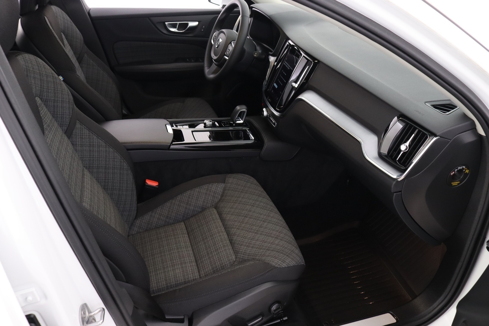 VOLVO V60 19