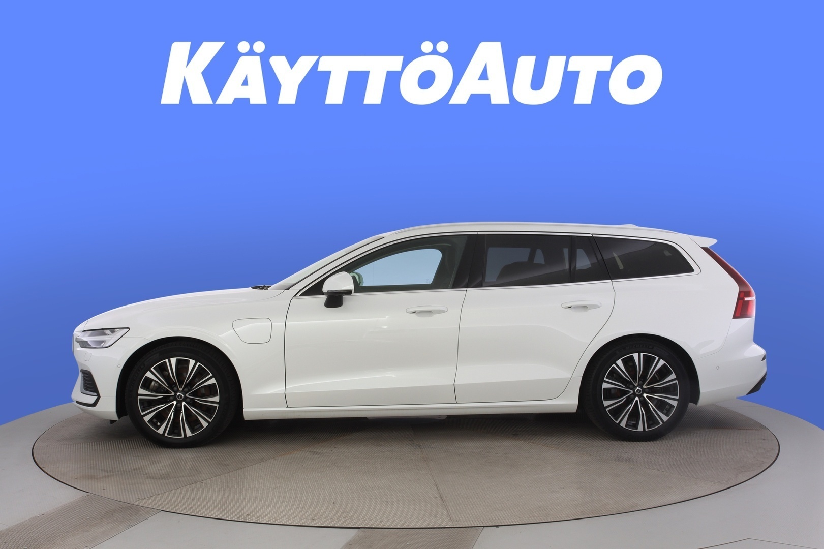 VOLVO V60 2