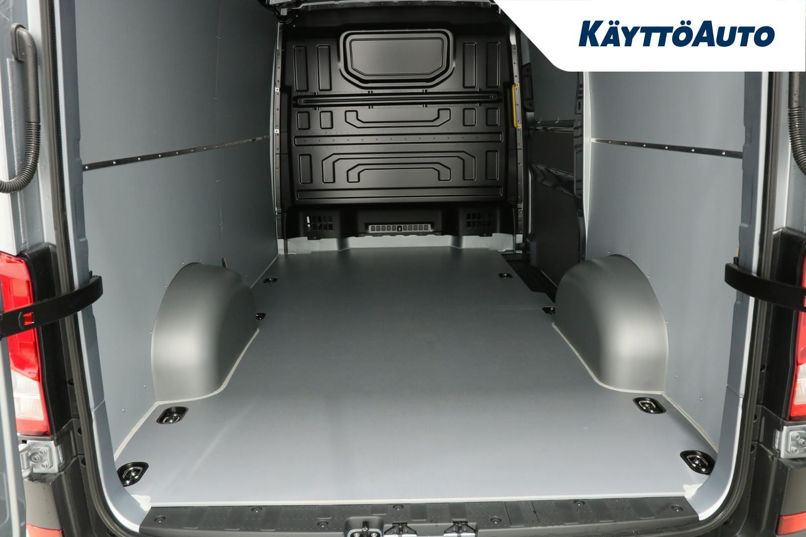 VOLKSWAGEN Crafter 21