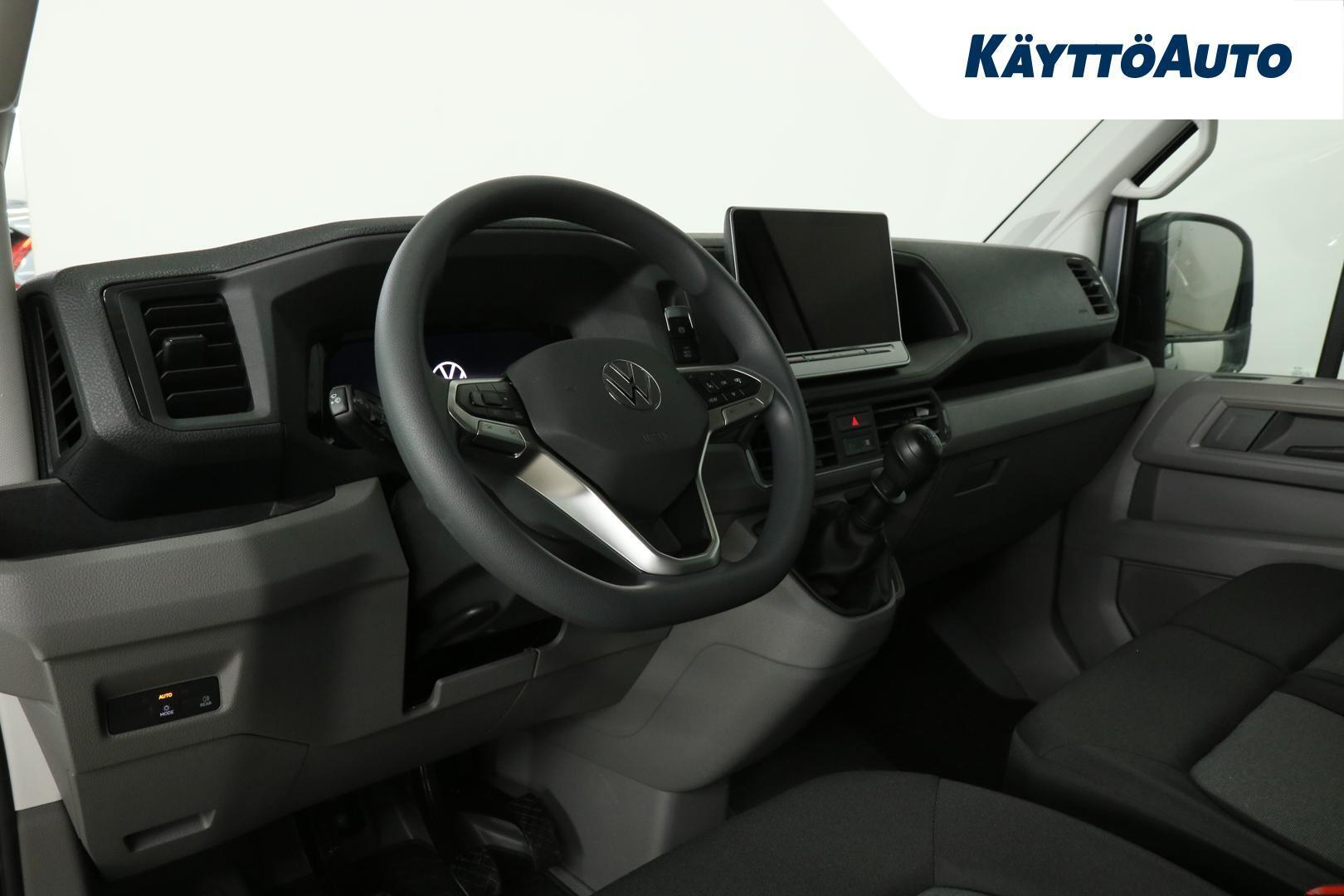 VOLKSWAGEN Crafter 9