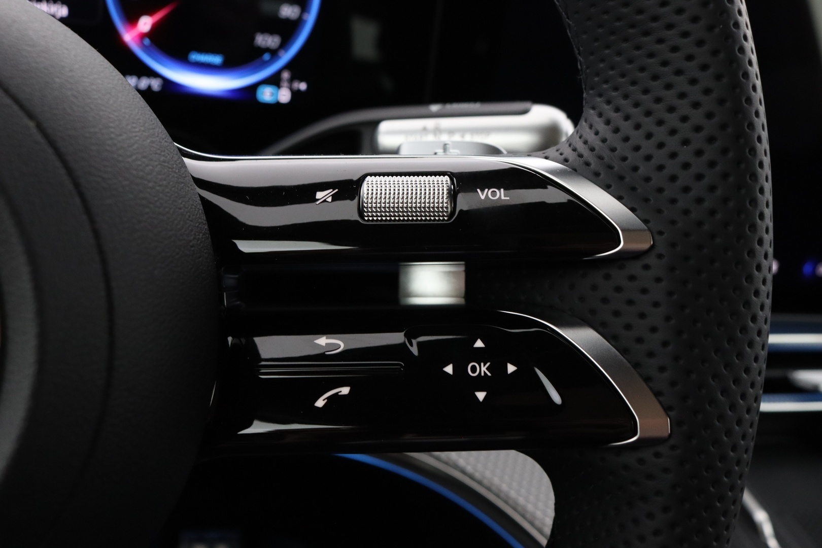 MERCEDES-BENZ GLC 2026