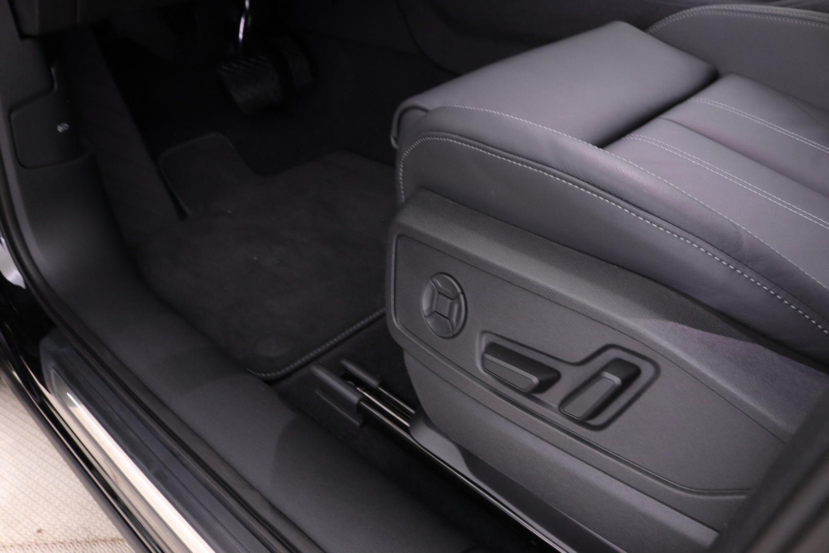 AUDI Q5 2026