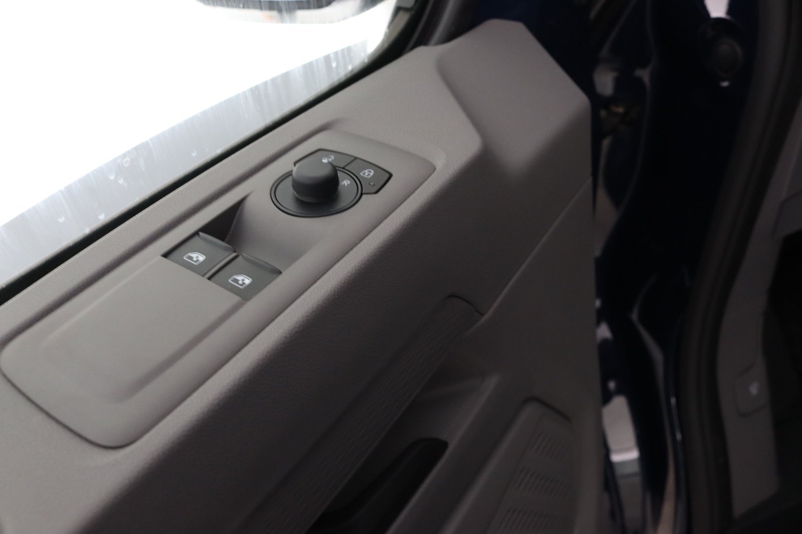 VOLKSWAGEN Transporter 22