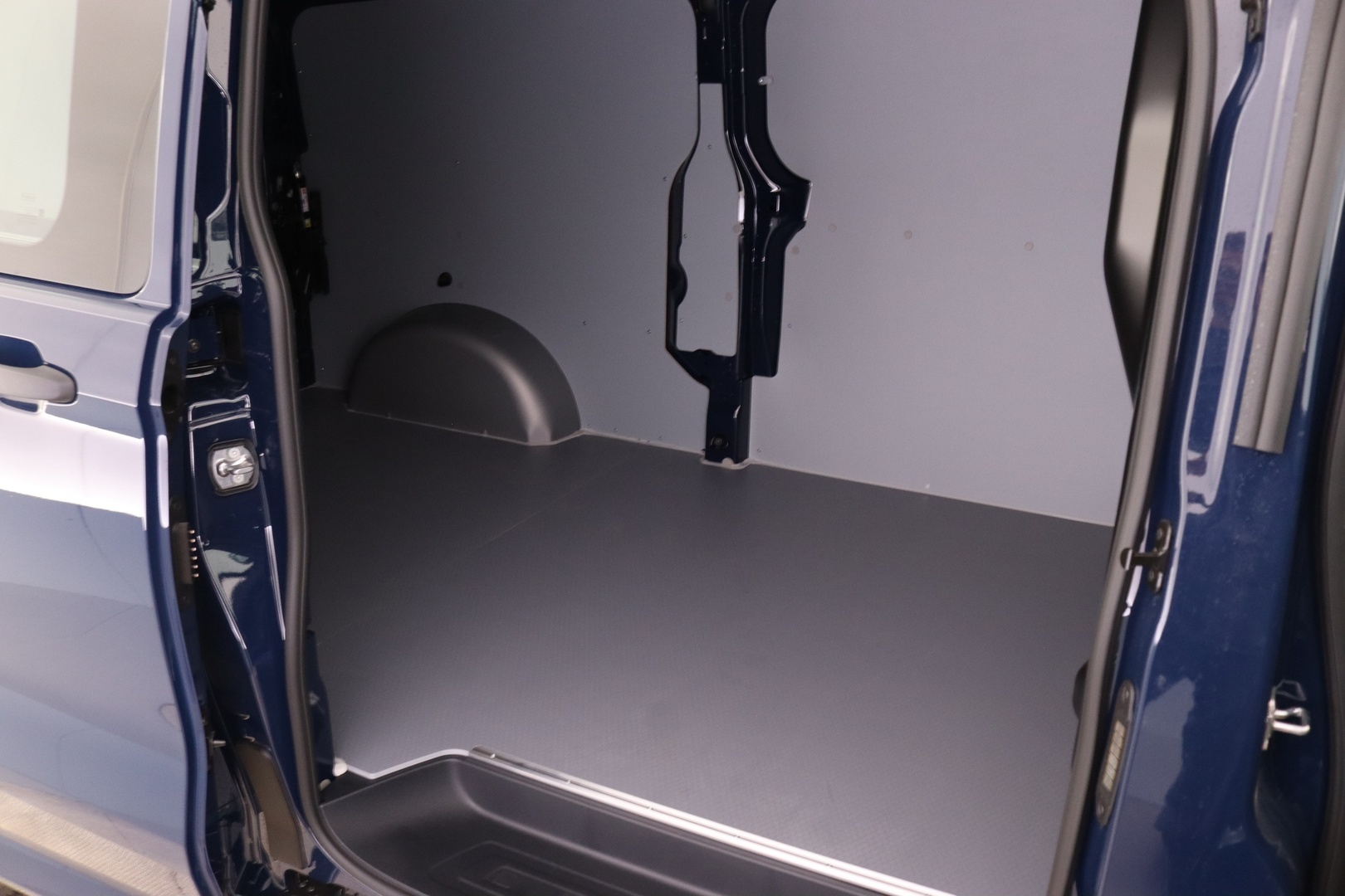 VOLKSWAGEN Transporter 25
