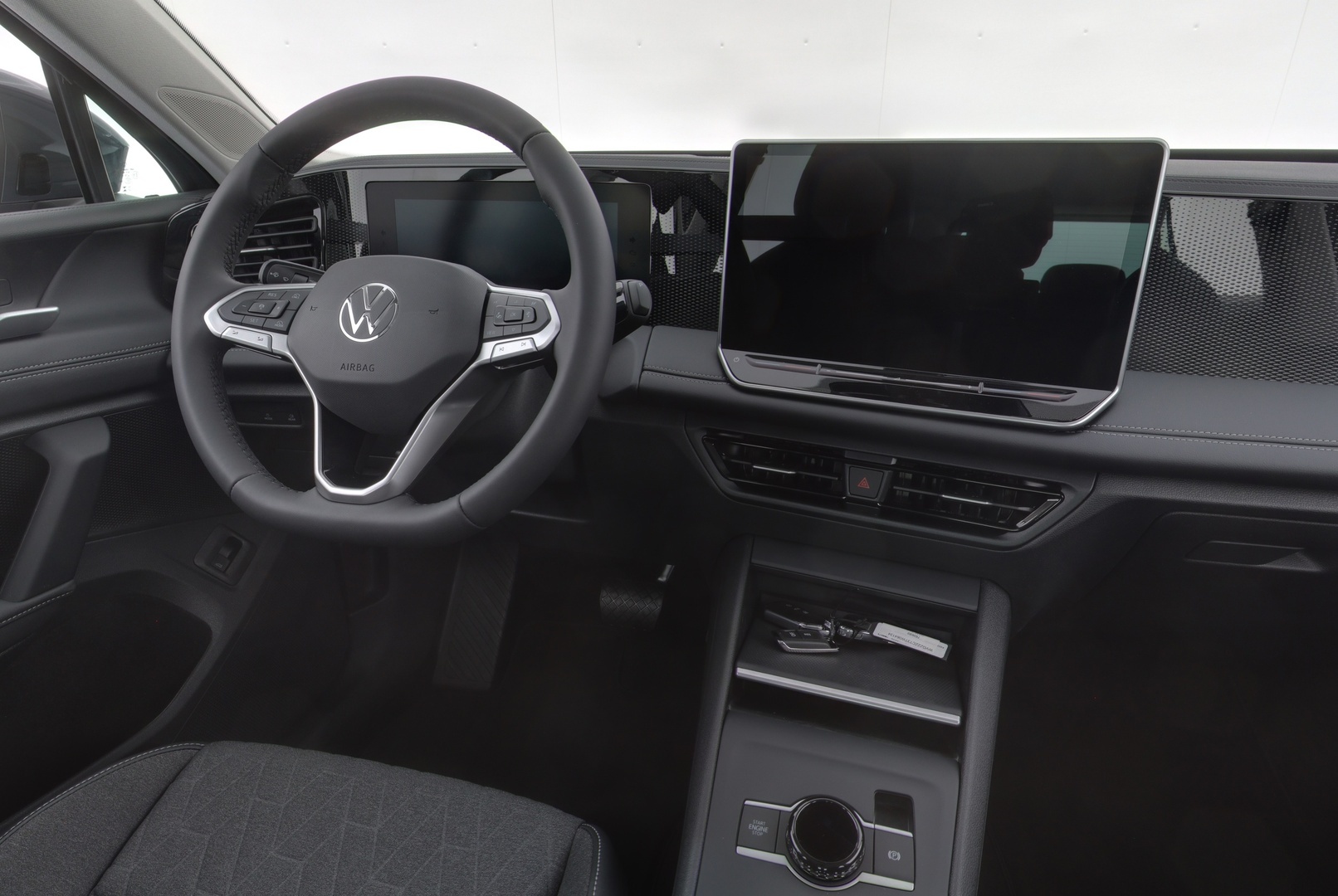 VOLKSWAGEN Tiguan 10