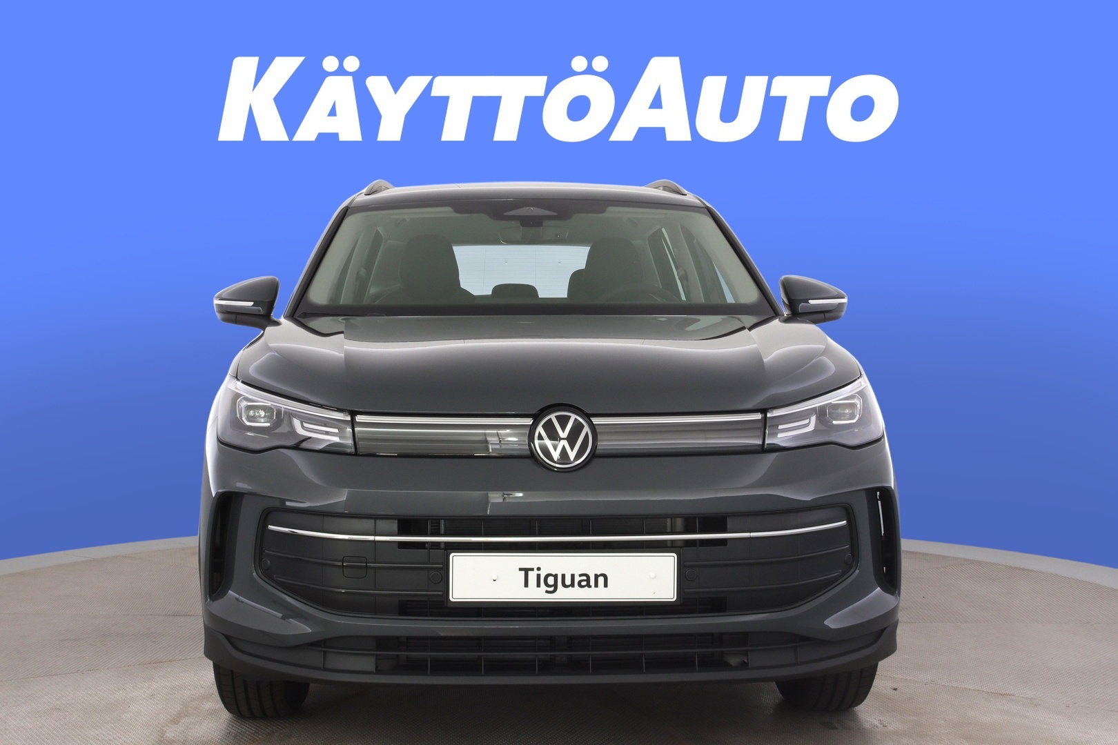 VOLKSWAGEN Tiguan 8