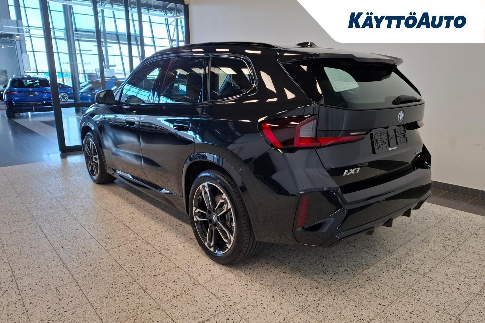 BMW iX1 2026
