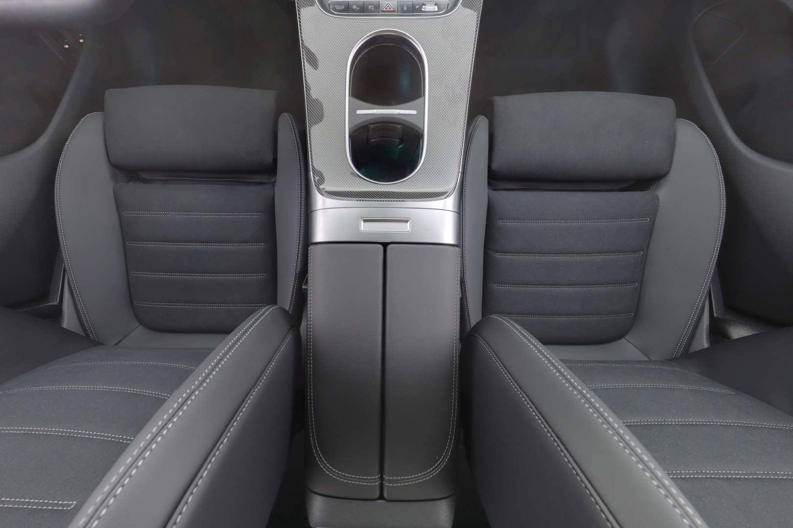 MERCEDES-BENZ C 2026