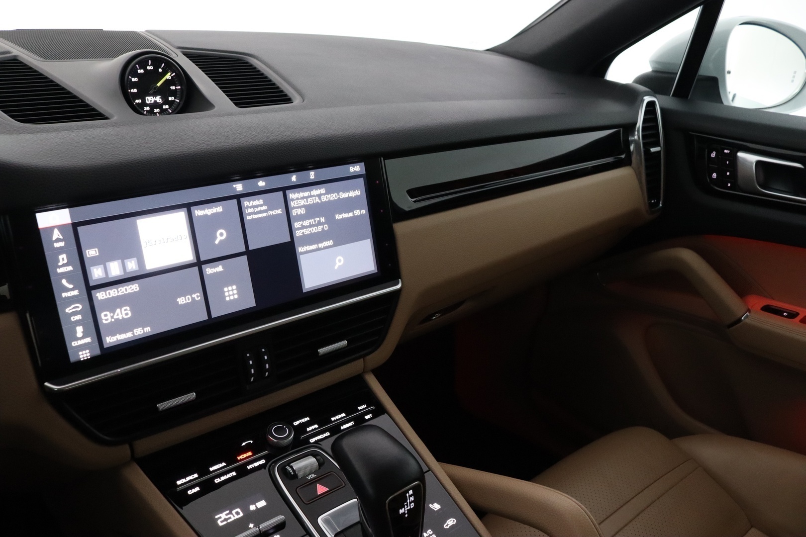 PORSCHE Cayenne 24
