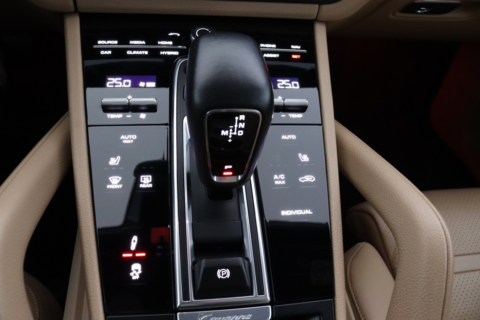 PORSCHE Cayenne 36