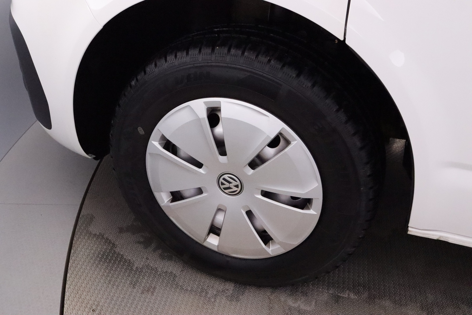 VOLKSWAGEN Transporter 37