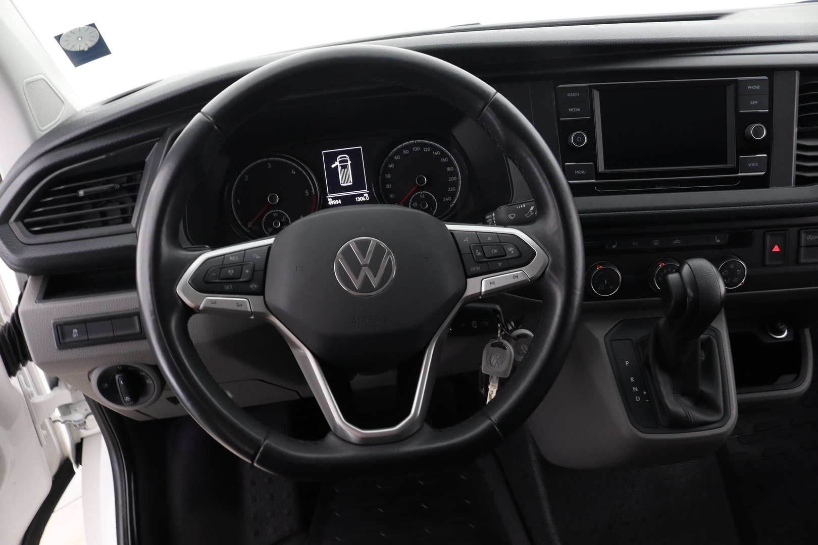VOLKSWAGEN Transporter 41