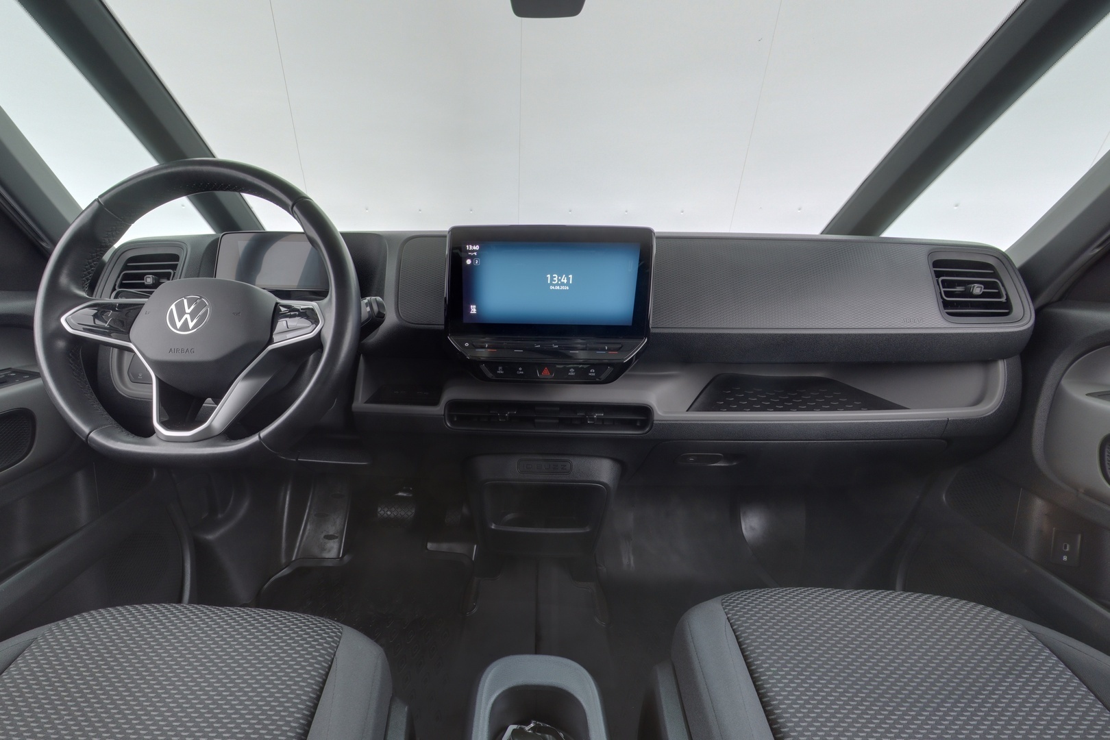 VOLKSWAGEN ID. BUZZ CARGO 11