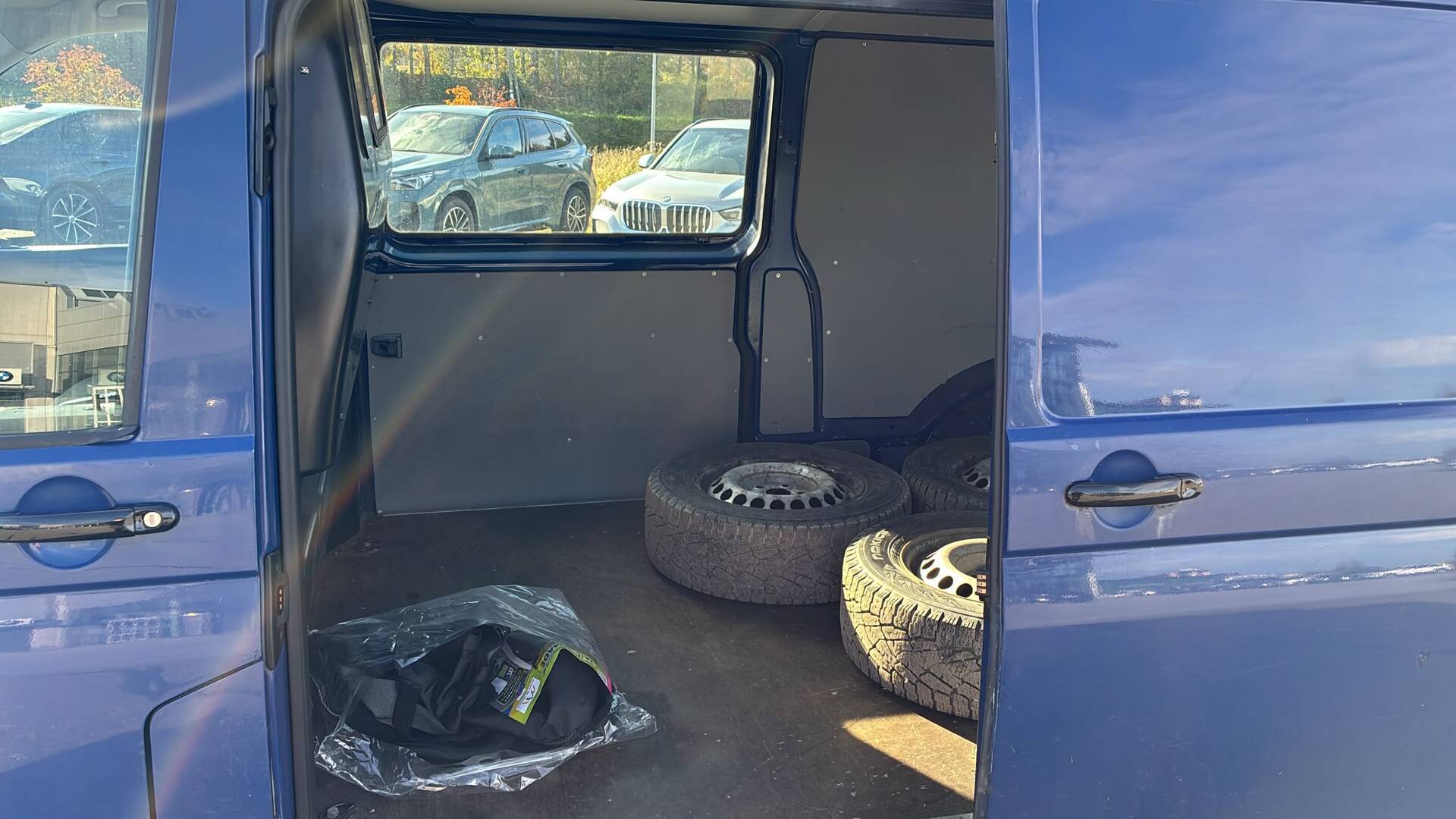 VOLKSWAGEN Transporter 7
