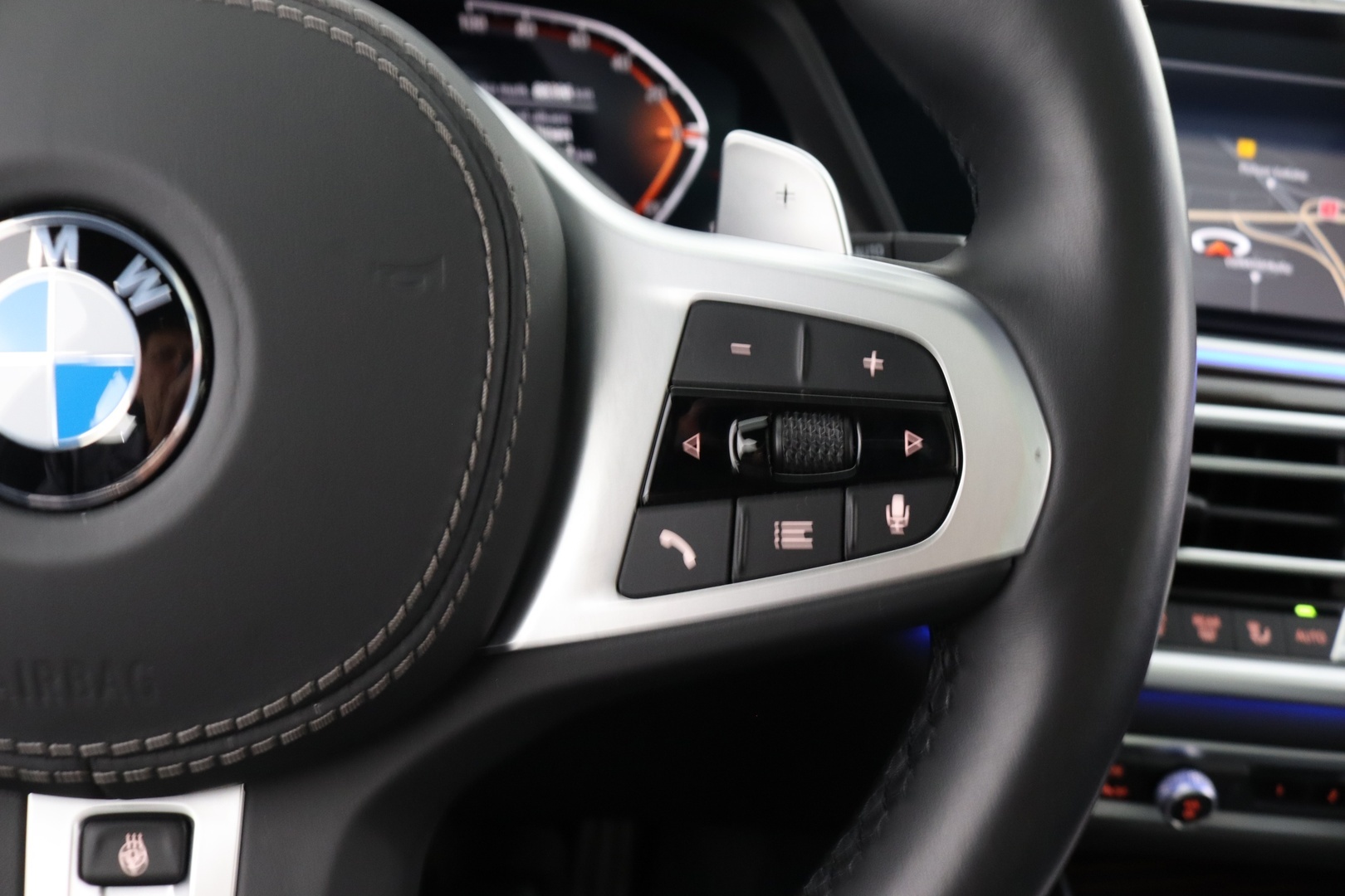 BMW X7 16