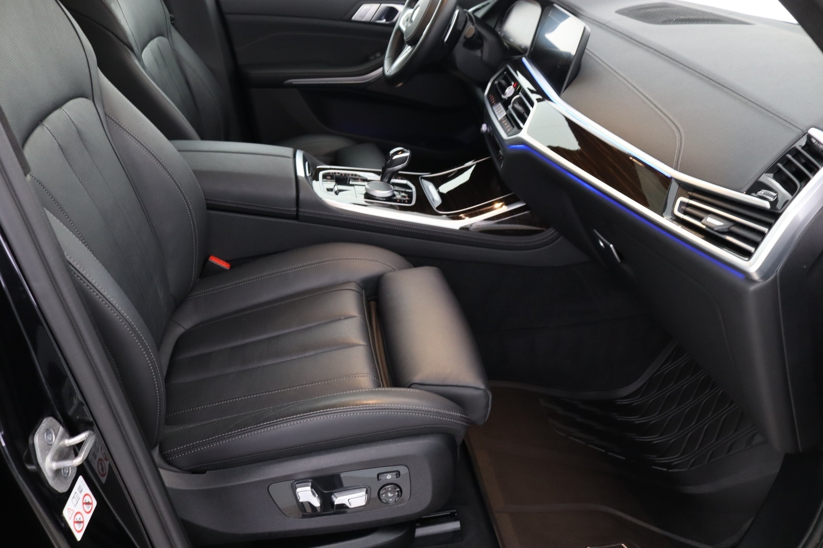 BMW X7 32