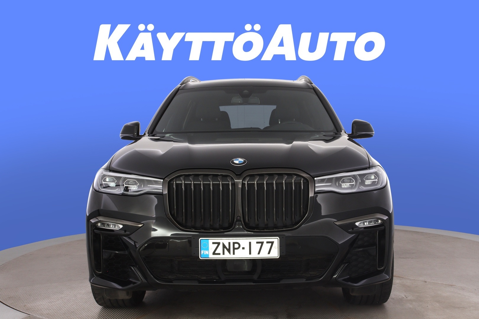 BMW X7 8