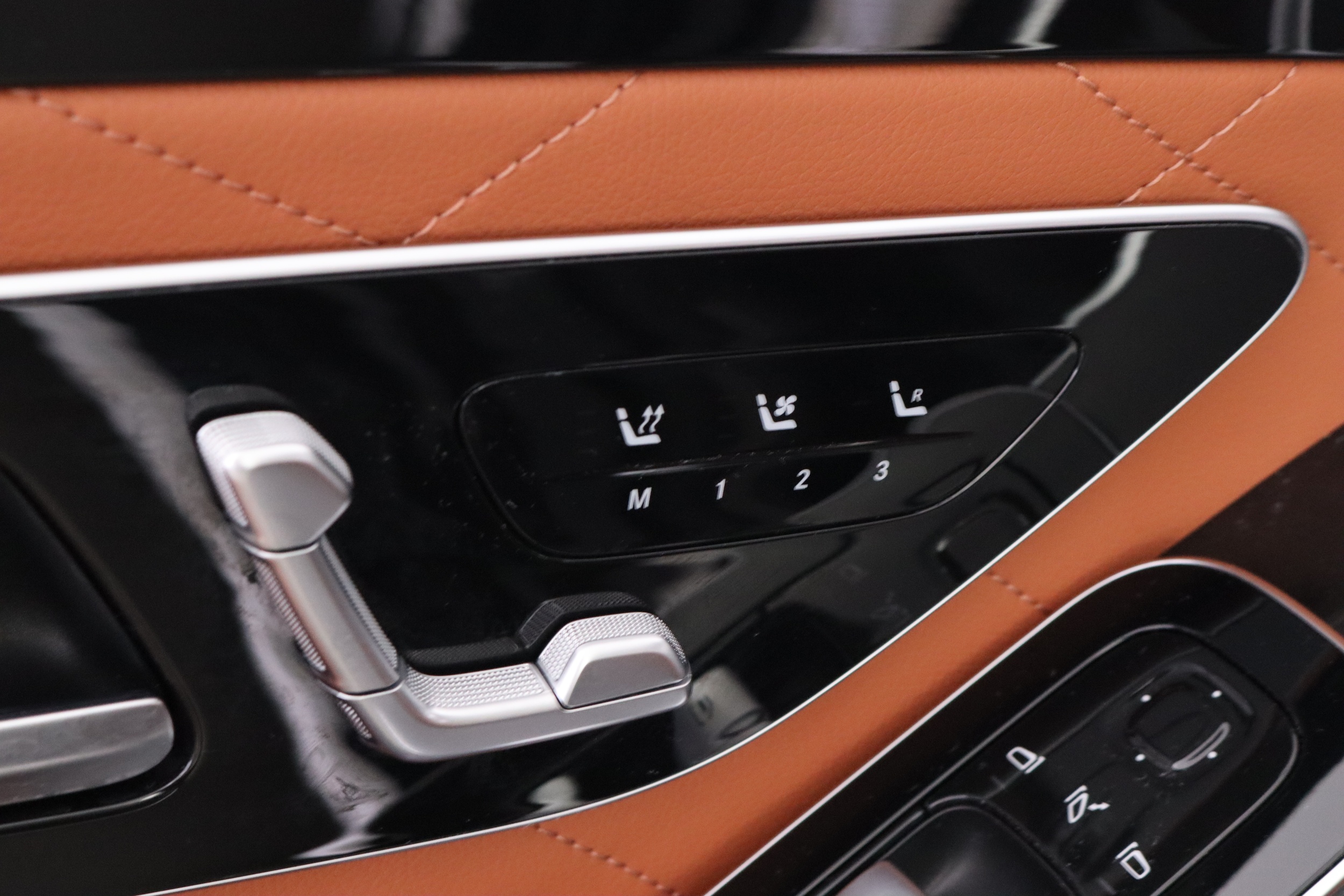 MERCEDES-BENZ S 2022