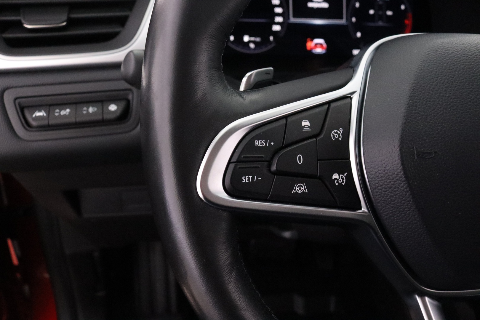 RENAULT Captur 18