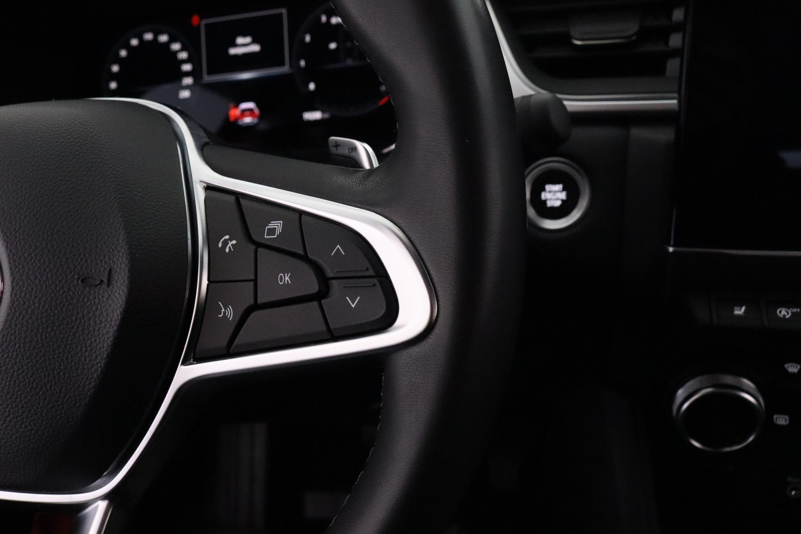 RENAULT Captur 19