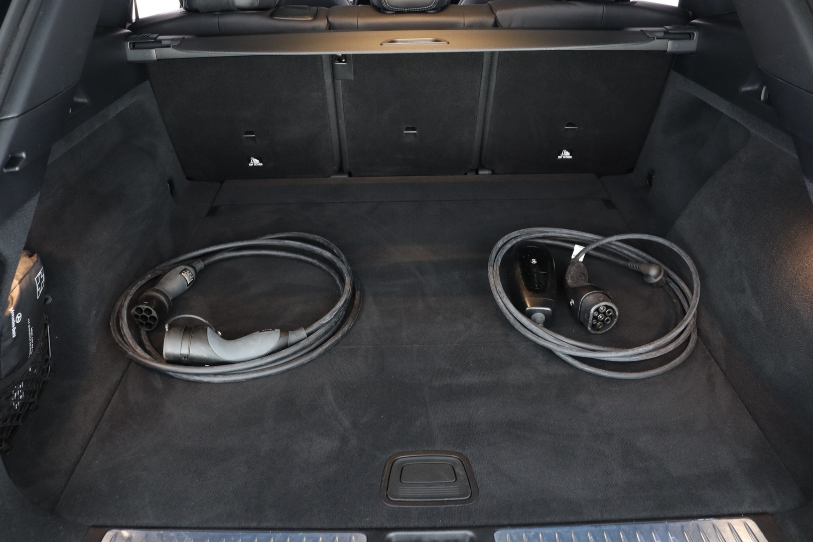 MERCEDES-BENZ EQS SUV 22