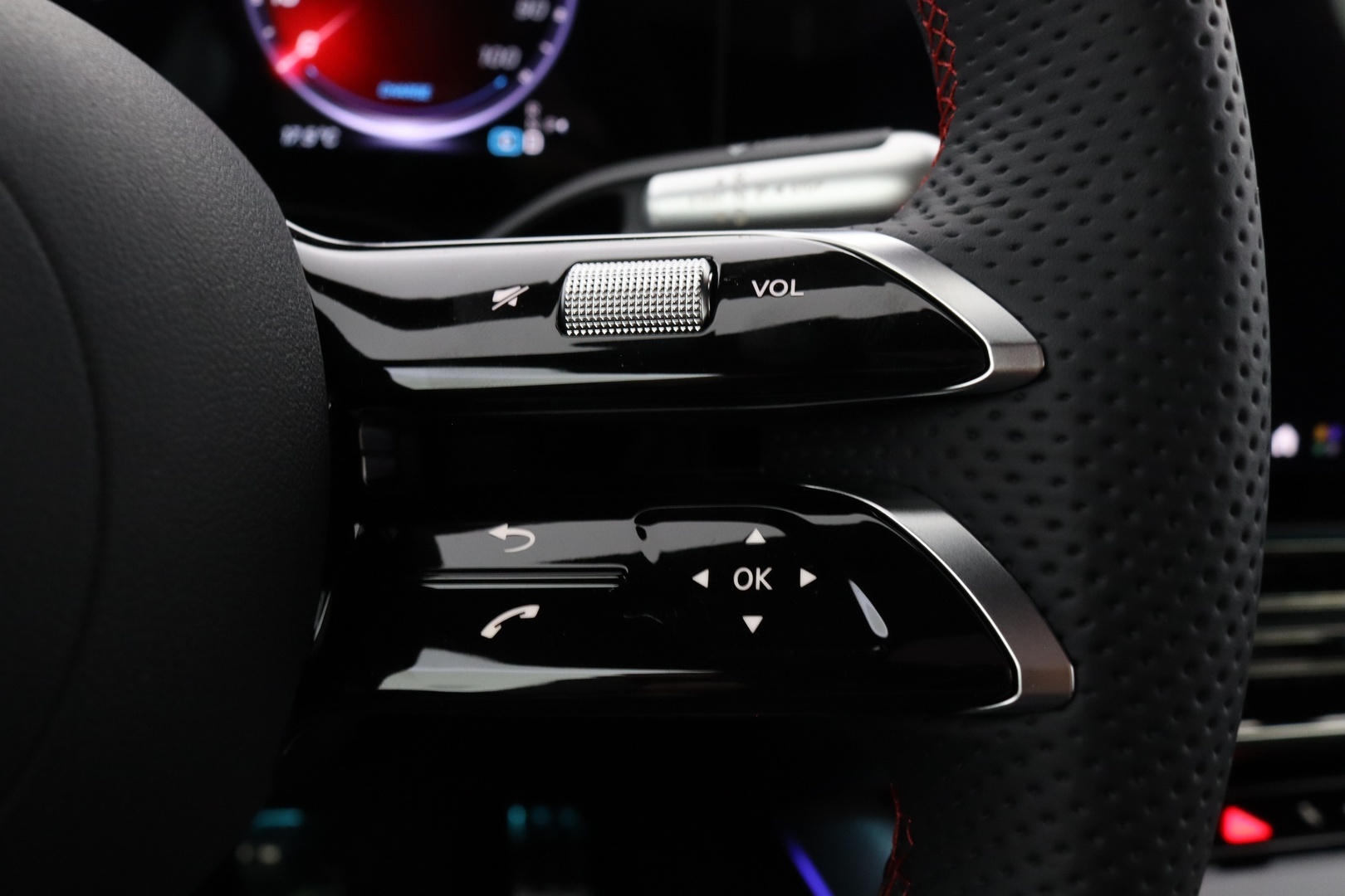 MERCEDES-BENZ CLA 2026