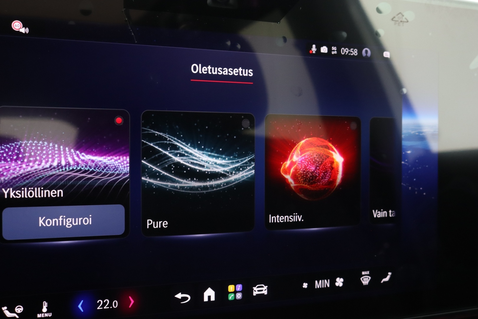 MERCEDES-BENZ GLB 2026