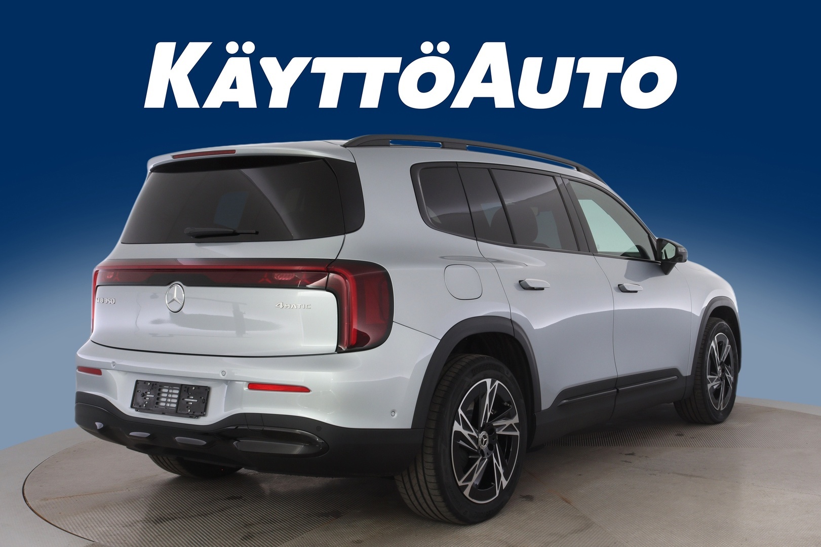 MERCEDES-BENZ GLB 2026