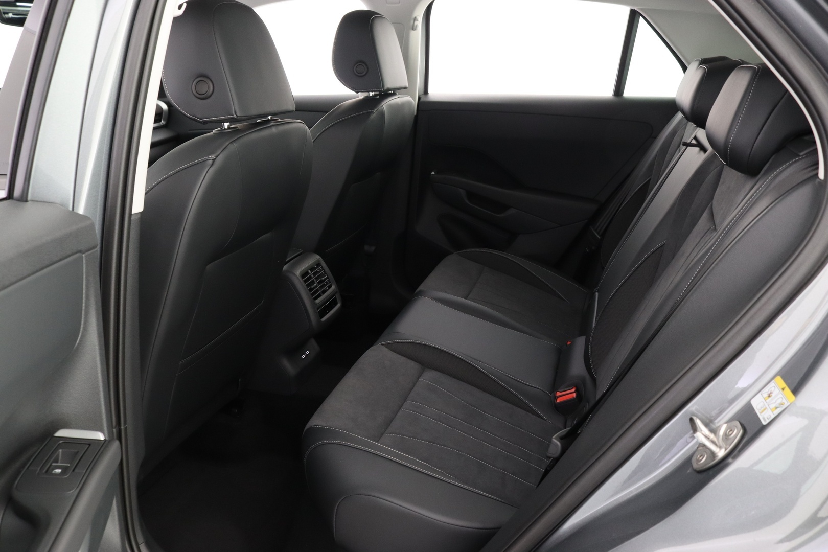 VOLKSWAGEN T-Roc 2026