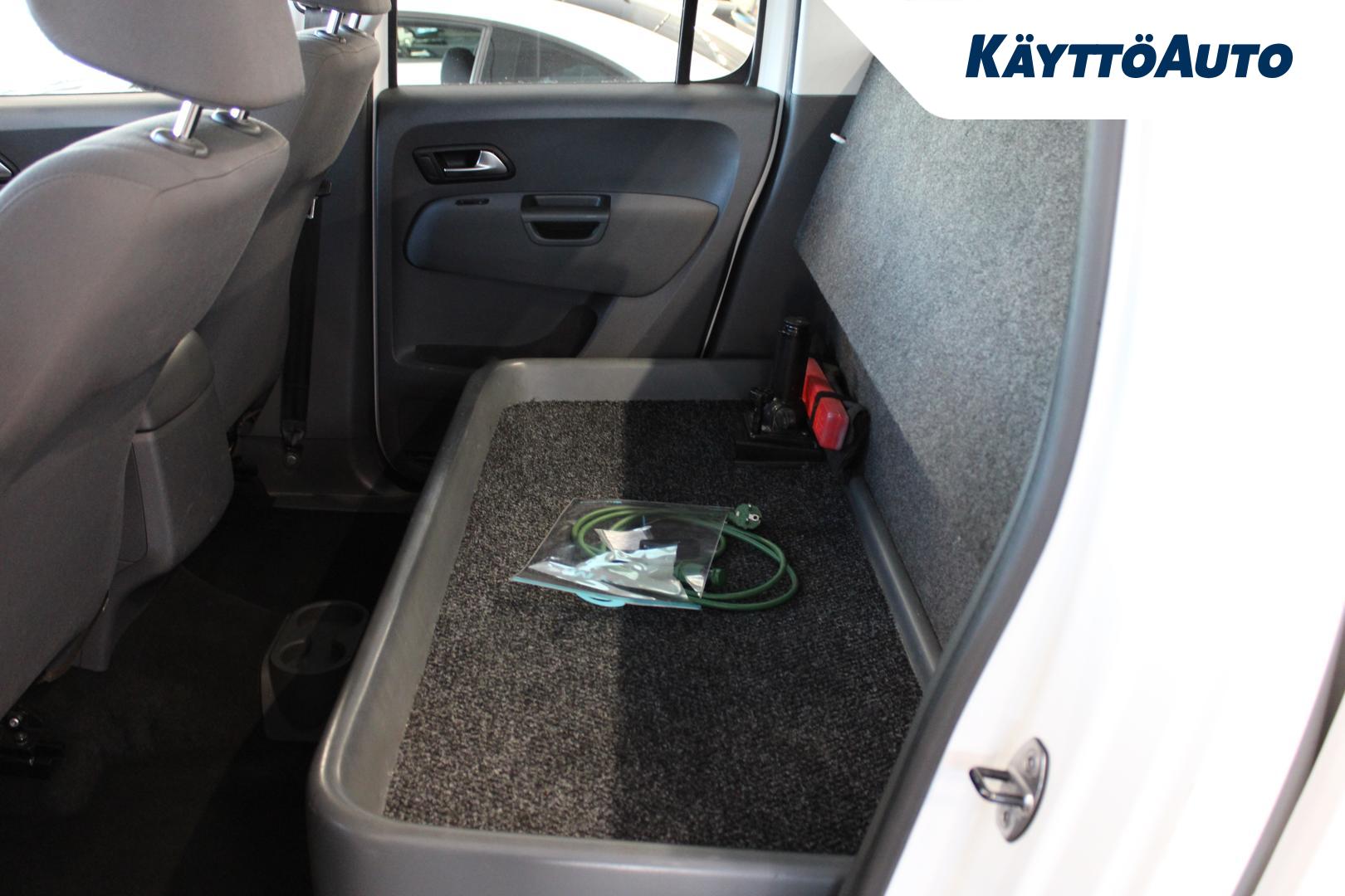 VOLKSWAGEN Amarok 2014