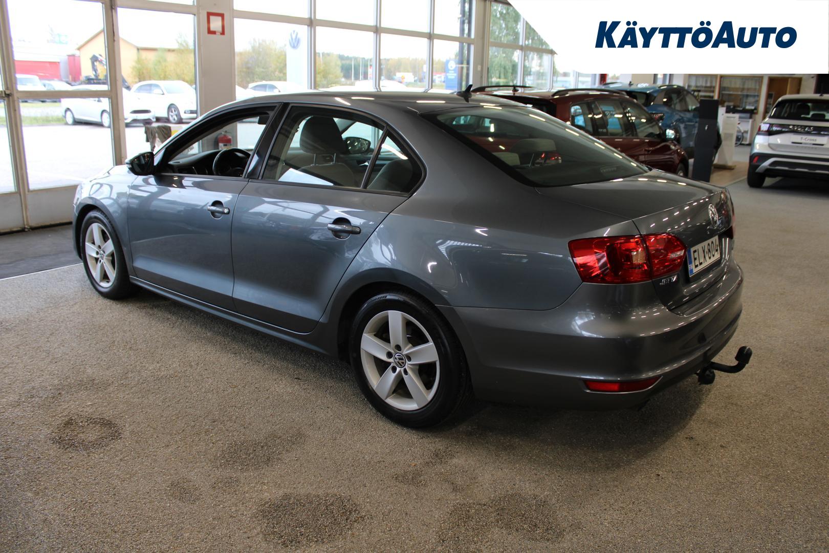 VOLKSWAGEN Jetta 2011