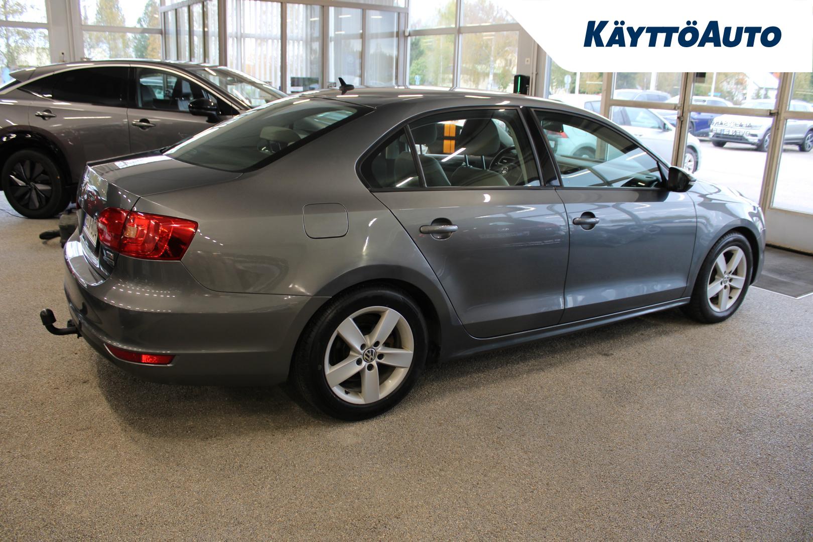 VOLKSWAGEN Jetta 2011