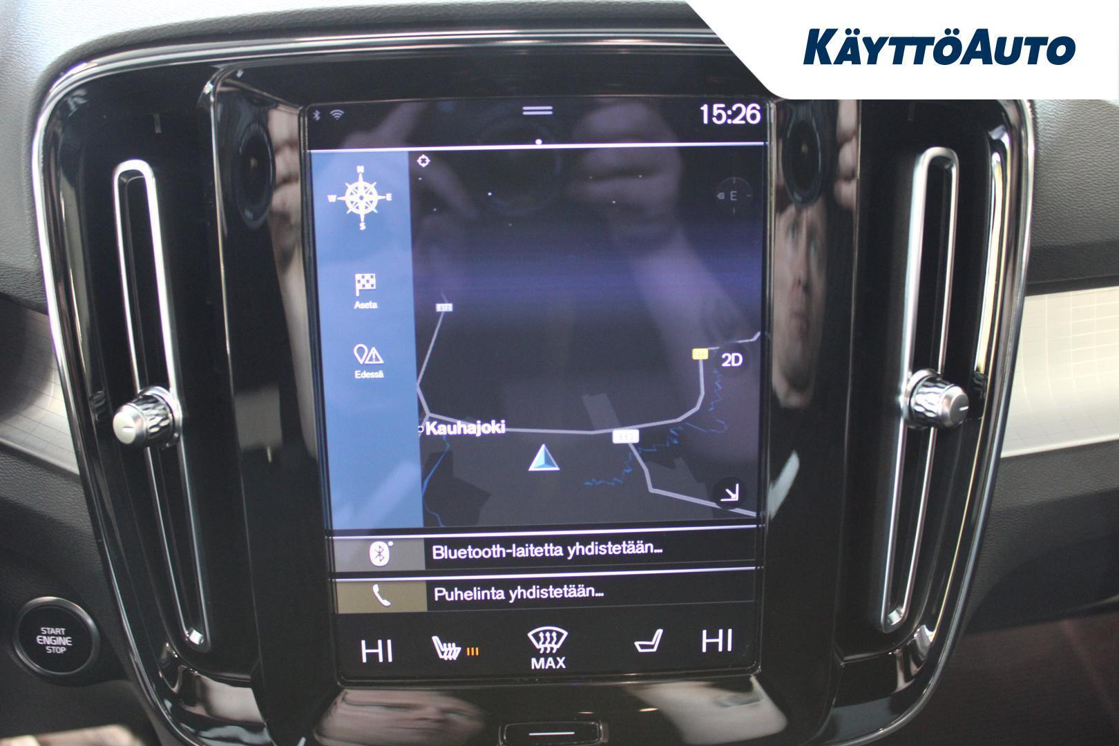 VOLVO XC40 2023