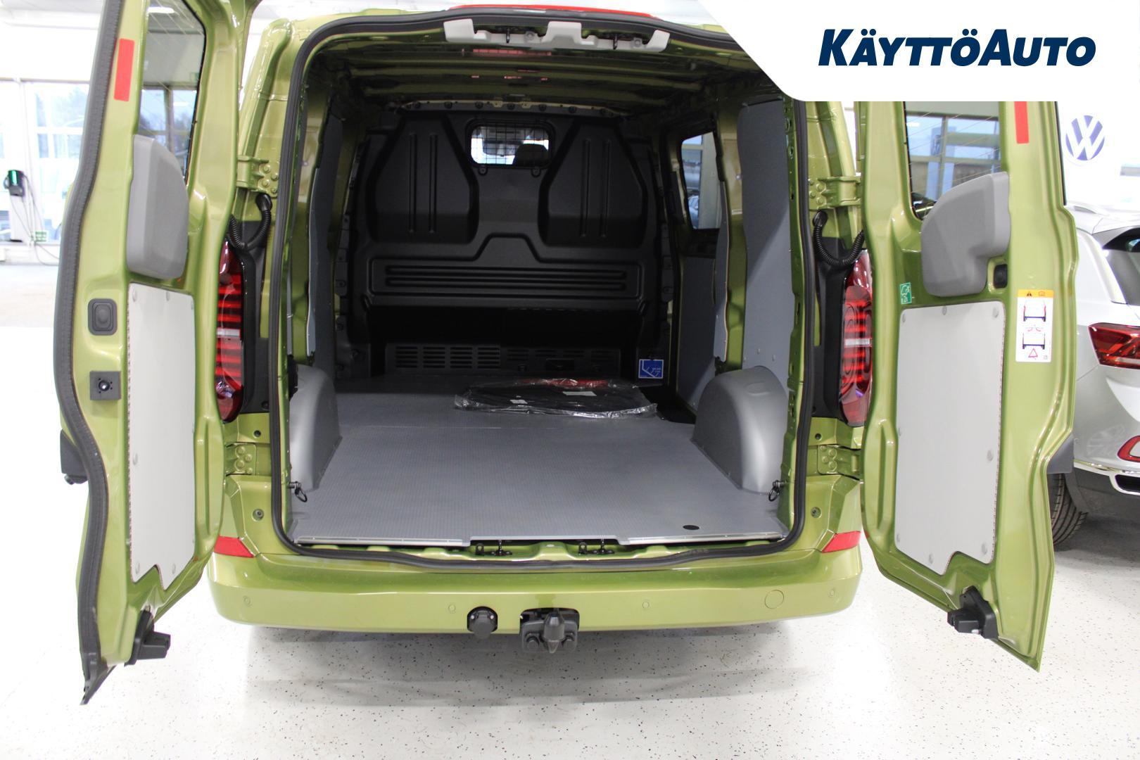 VOLKSWAGEN Transporter 2025