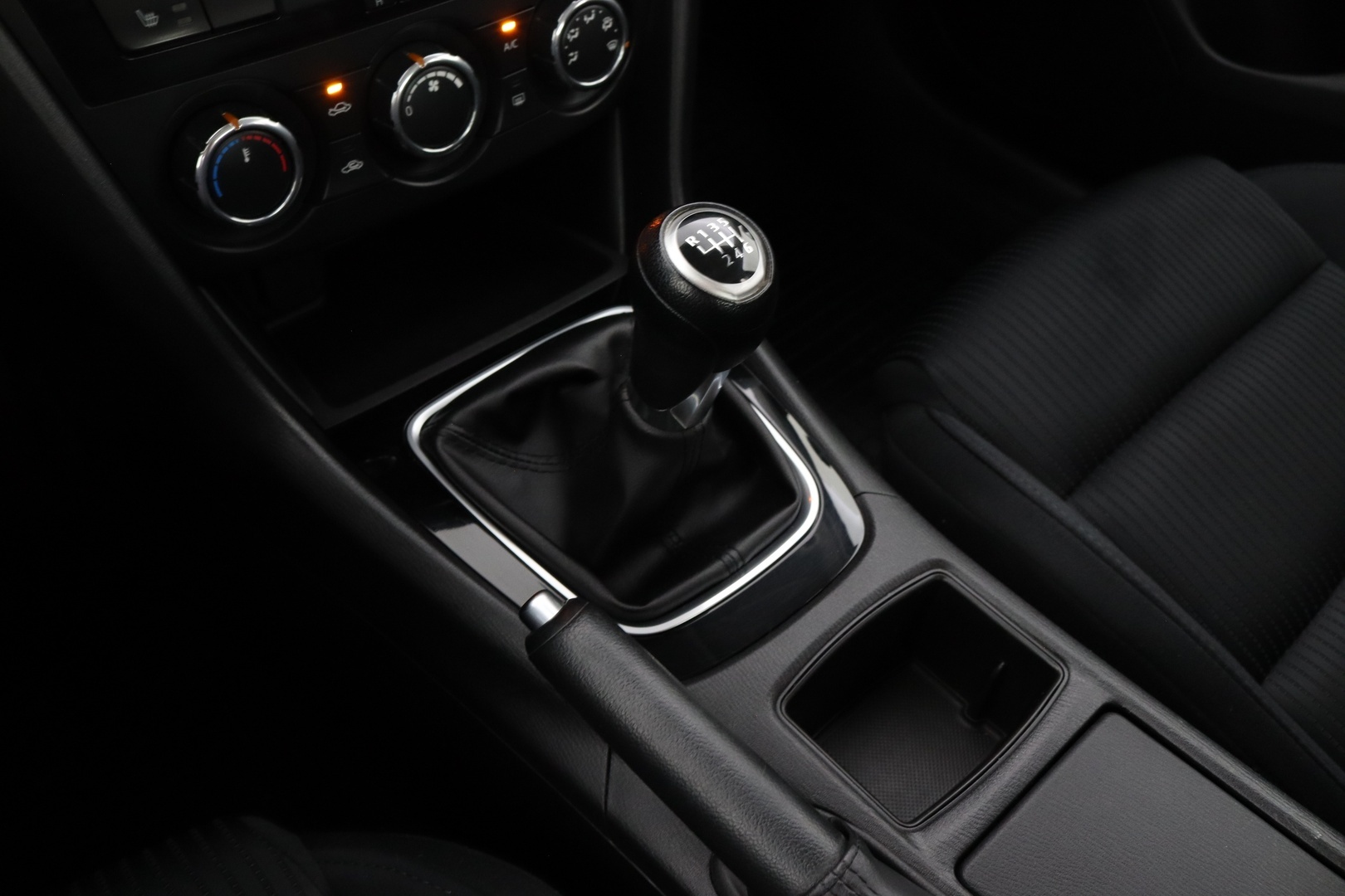 MAZDA Mazda6 2014