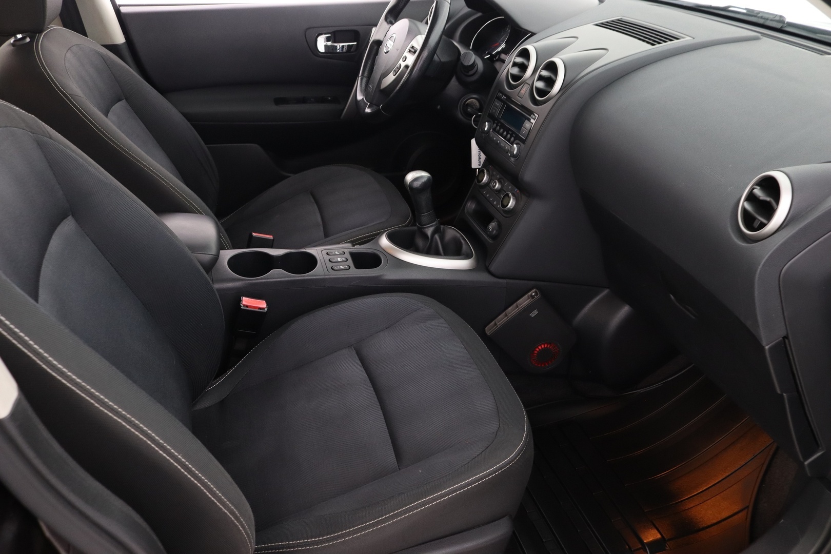 NISSAN Qashqai 2010