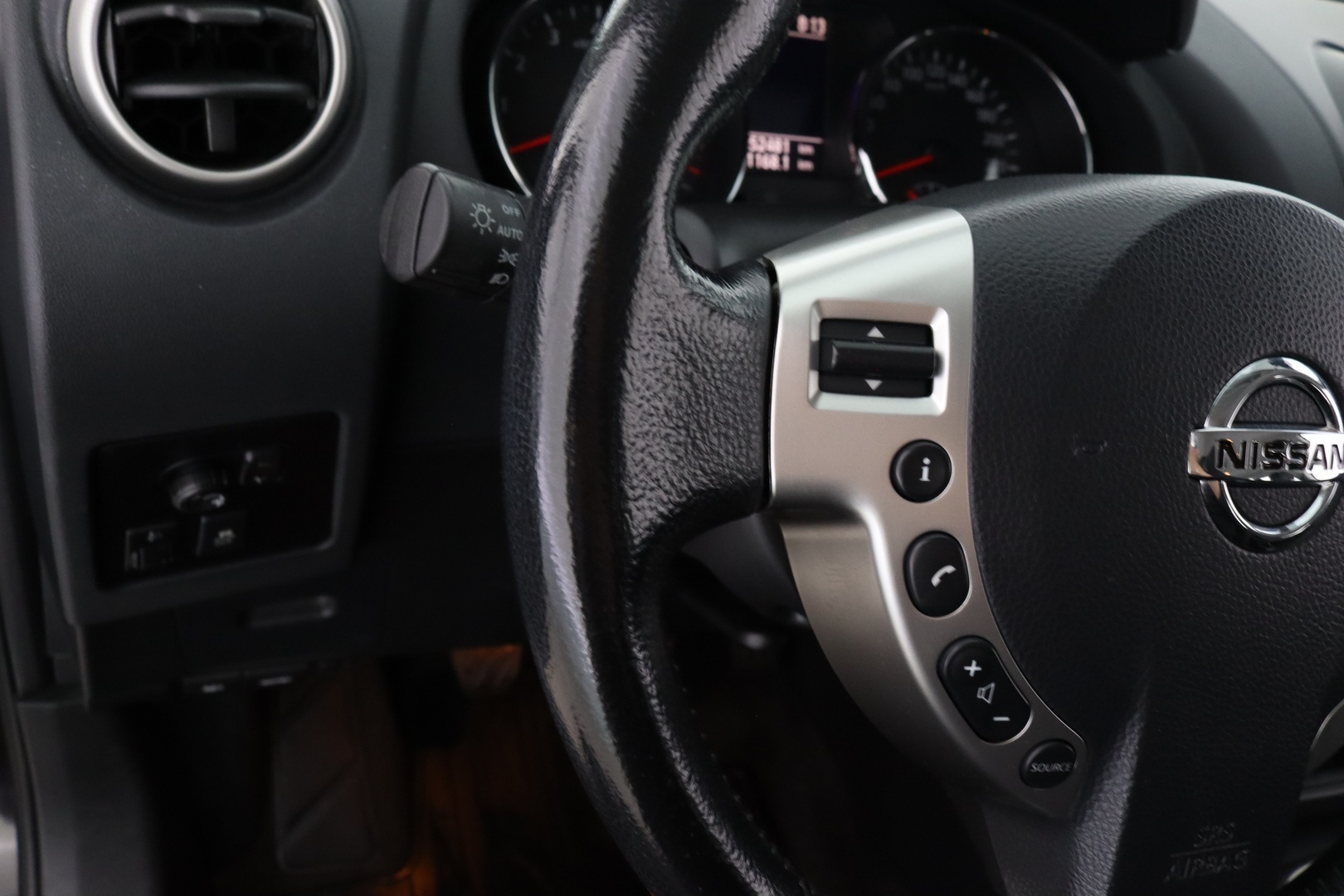 NISSAN Qashqai 2010