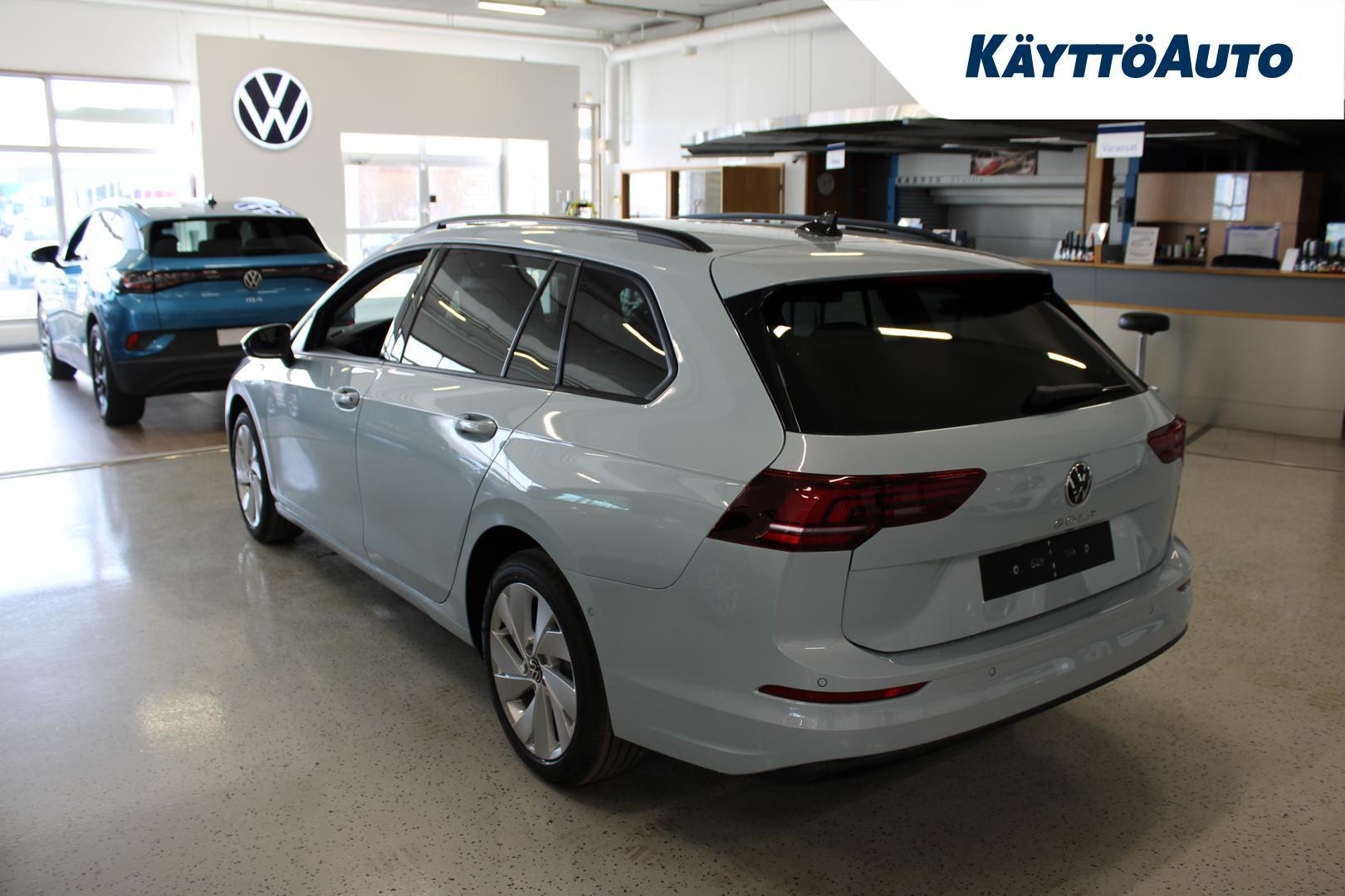 VOLKSWAGEN Golf 2026