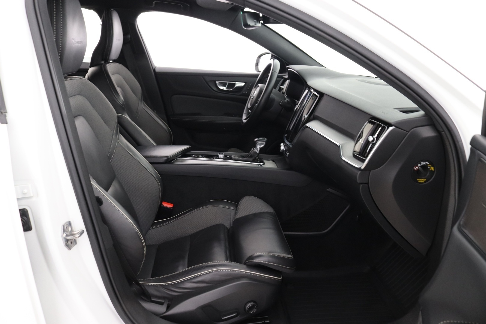 VOLVO V60 2018