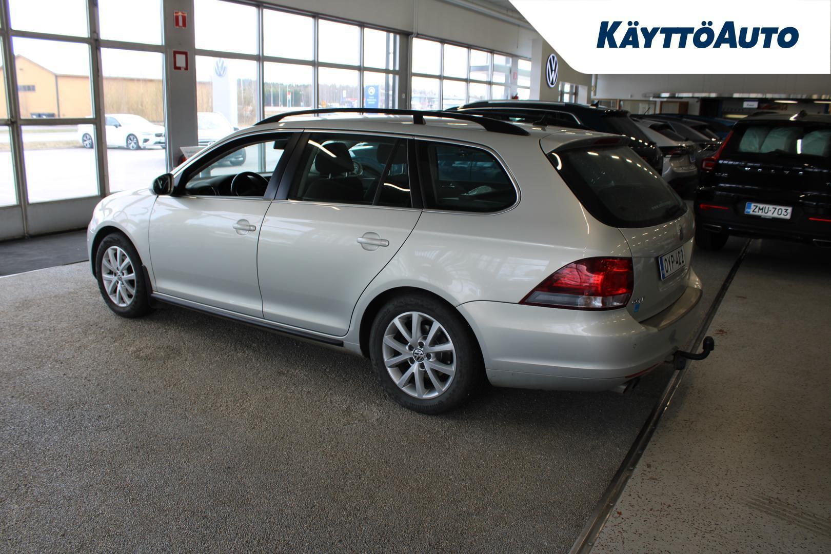 VOLKSWAGEN Golf 2011