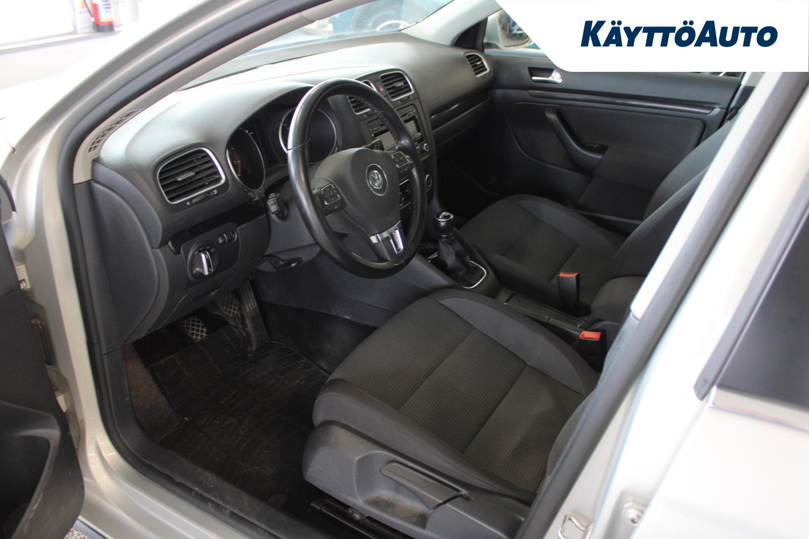 VOLKSWAGEN Golf 2011