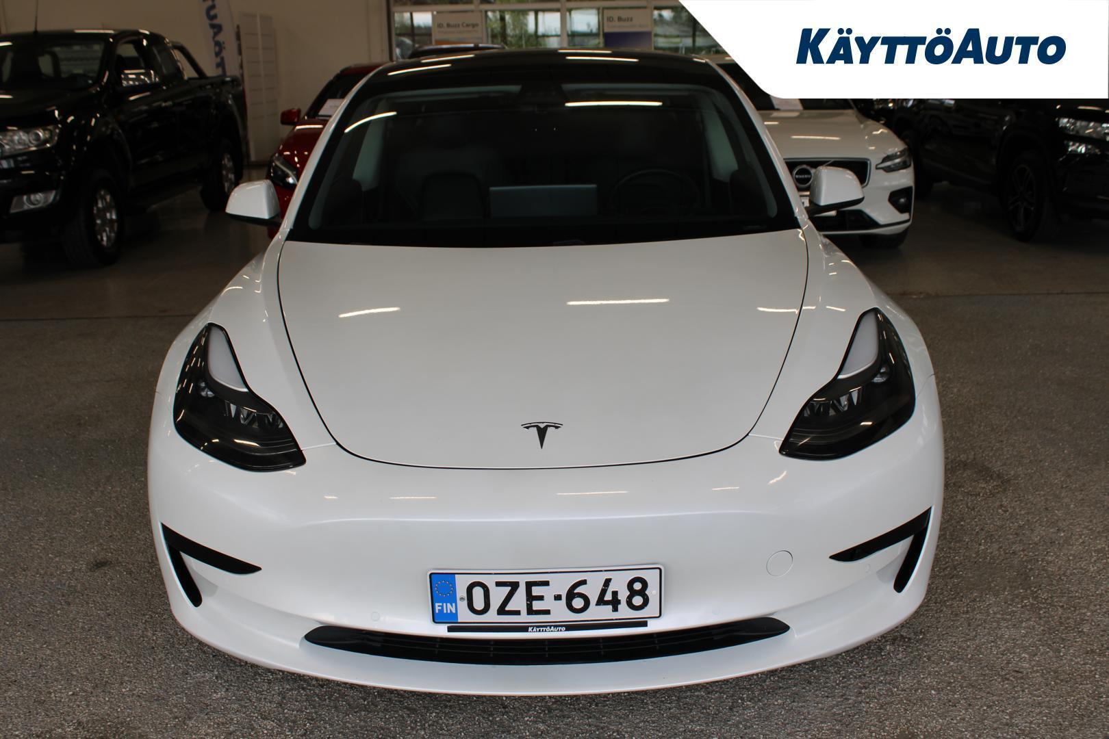 TESLA Model 3 2021