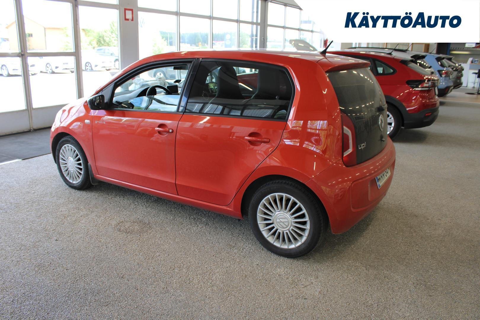 VOLKSWAGEN up! 2014